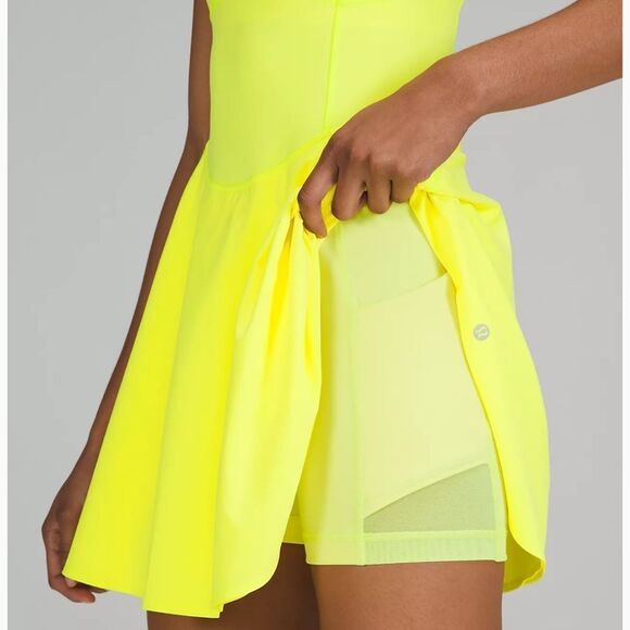 Lululemon Court Crush Tennis Dress in electric‎ lemon size 4 NWT $138 - Picture 6 of 7